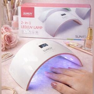 Gel Nail lamp SUNUV LED/UV Nail tech NWT Gel Nails